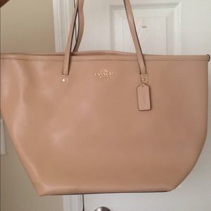 Tote